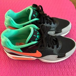 Nike Air Max ST International, size 7.5